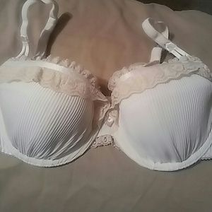 Cabernet 34DD bra